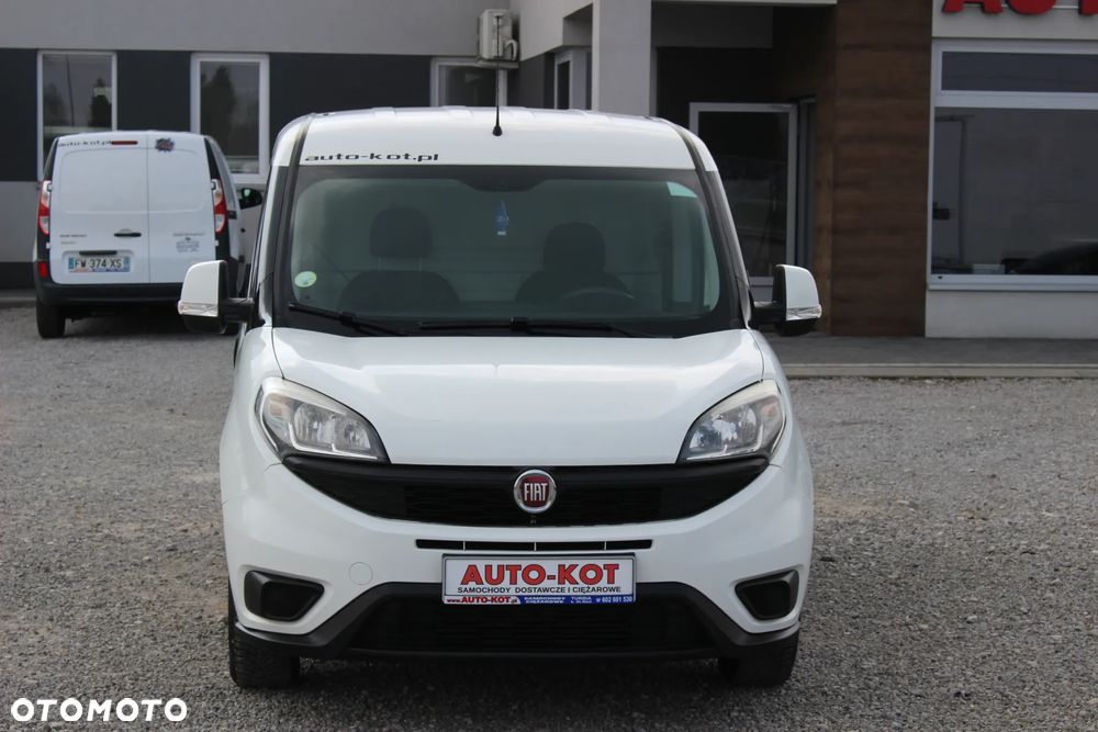 Fiat DOBLO 1.3 multijet 95KM / KLIMA /NAWIGACJA / B.DRZWI/ SERWIS FR/ IDEALNY STAN / - 6