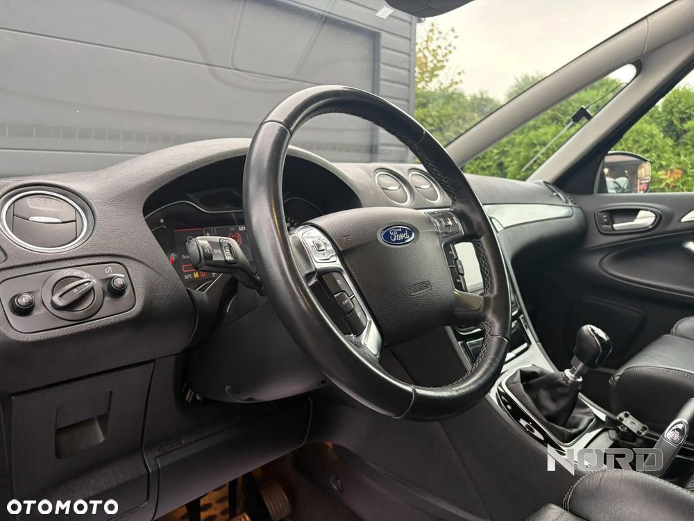 Ford S-Max 2.0 TDCi DPF Titanium - 10