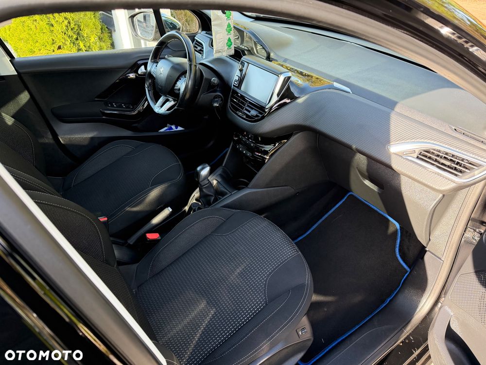 Peugeot 208 1.6 BlueHDi Allure S&S - 14