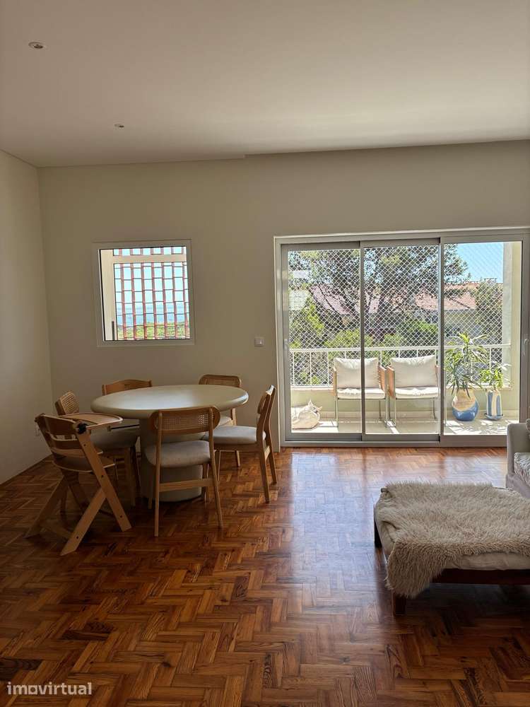 T3+Escritório,Mobilado c/ Suíte e Varandas,junto ao Centro de Cascais! - Grande imagem: 2/16