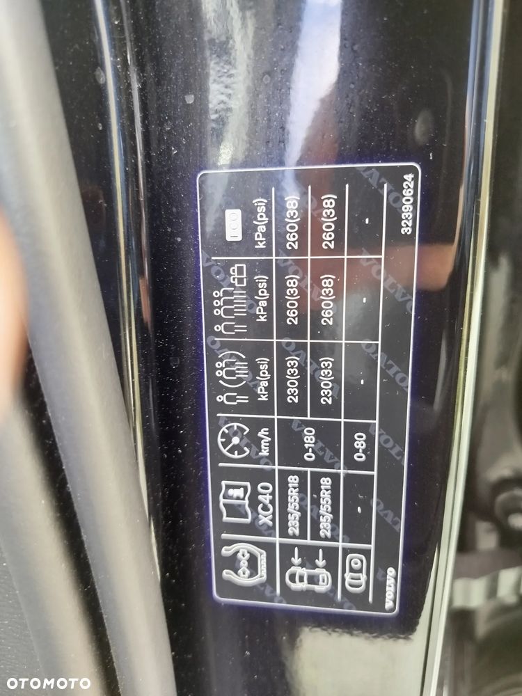 Volvo XC 40 B3 Core - 6