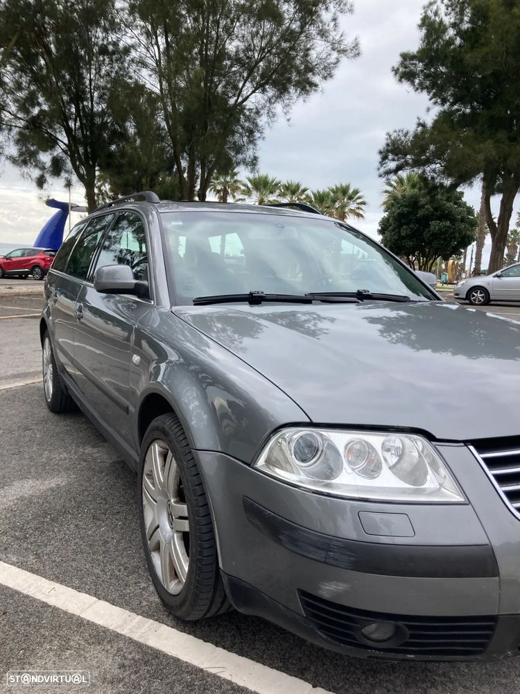 VW Passat Variant 1.9 TDi Highline 4M - 10