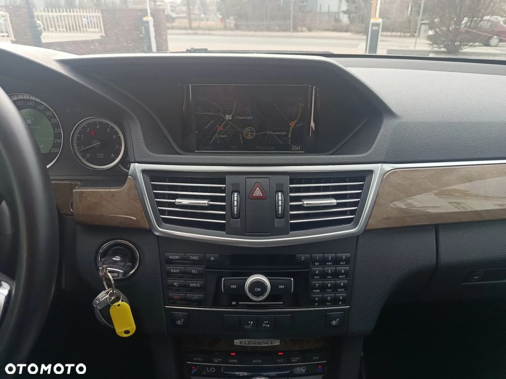 Mercedes-Benz Klasa E - 31