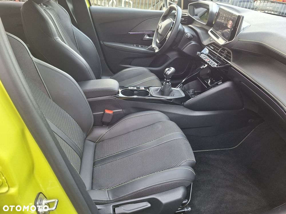 Peugeot 208 1.2 PureTech GT S&S - 22