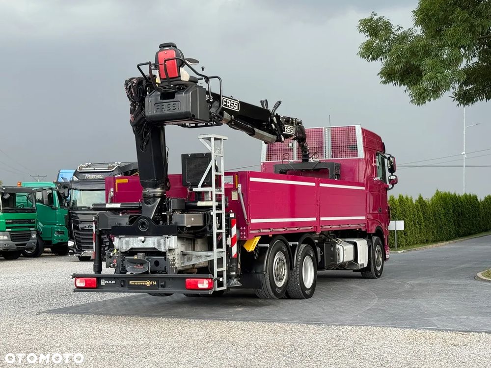 DAF XF 450/6X2/HDS HIAB FASSI F195AS/CAŁY NA PODUCHACH/CHWYTAK PALETOWY Z ROTATOREM/UDZWIG 1600 KG NA 11M/ Z NIEMIEC - 16