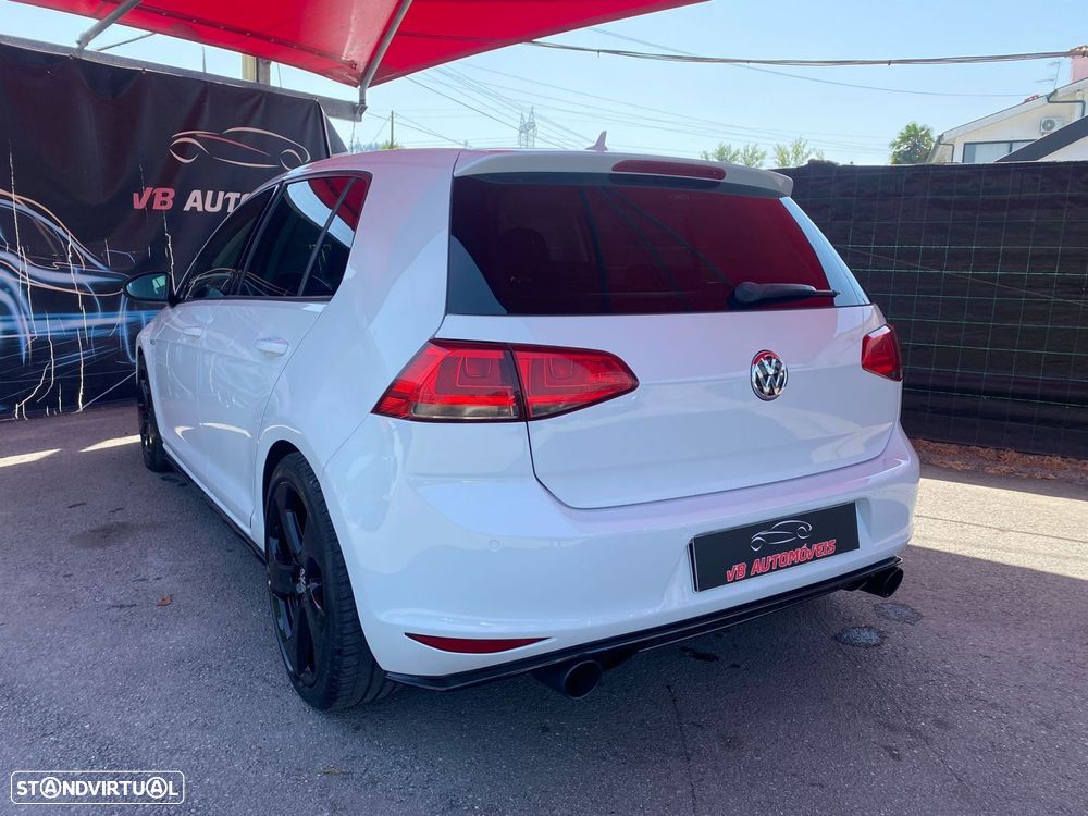 VW Golf - 14
