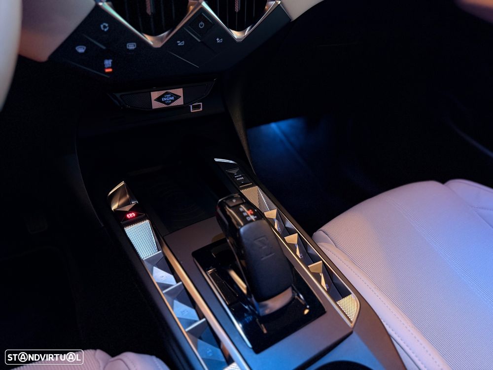 DS DS3 Crossback E-TENSE LOUVRE - 32