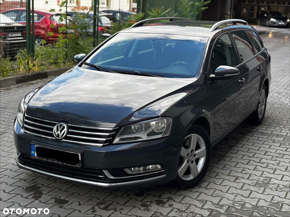 Volkswagen Passat 1.6 TDI Comfortline - 2