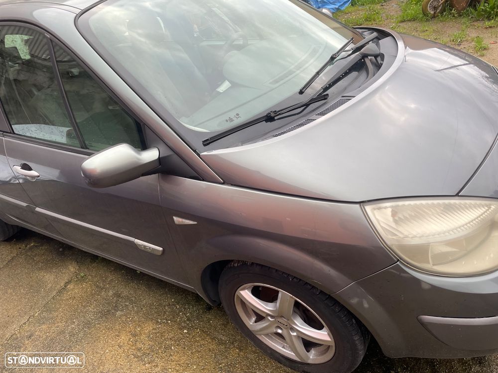Renault Scénic 1.5 dCi Dynamique Luxe - 2