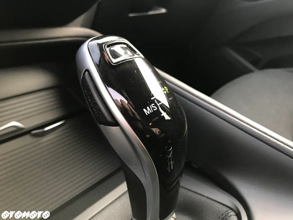 BMW X1 sDrive18i Business Edition - 37