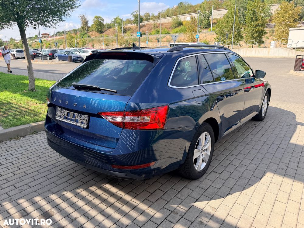 Skoda Superb 2.0 TDI DSG Ambition - 15