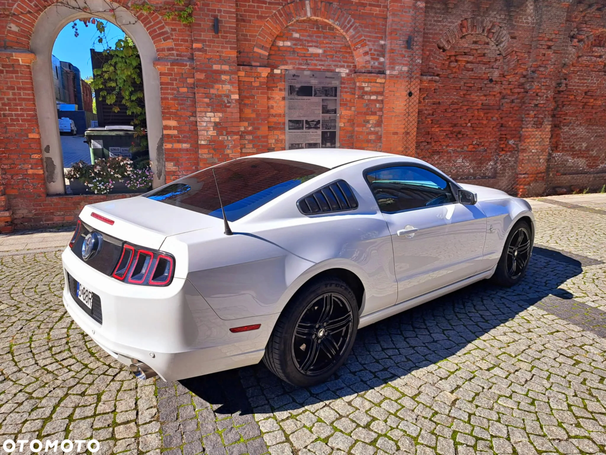 Ford Mustang 3.7 V6 Premium - 4