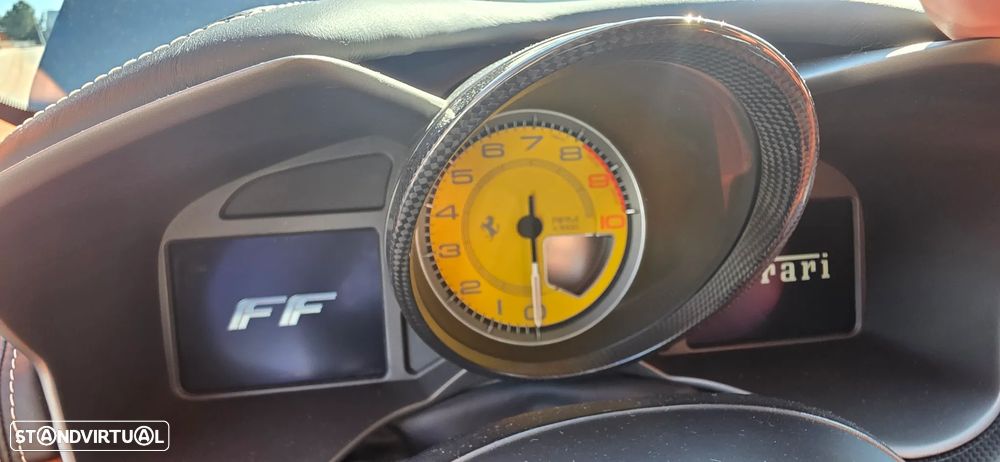 Ferrari FF 6.3 V12 - 24