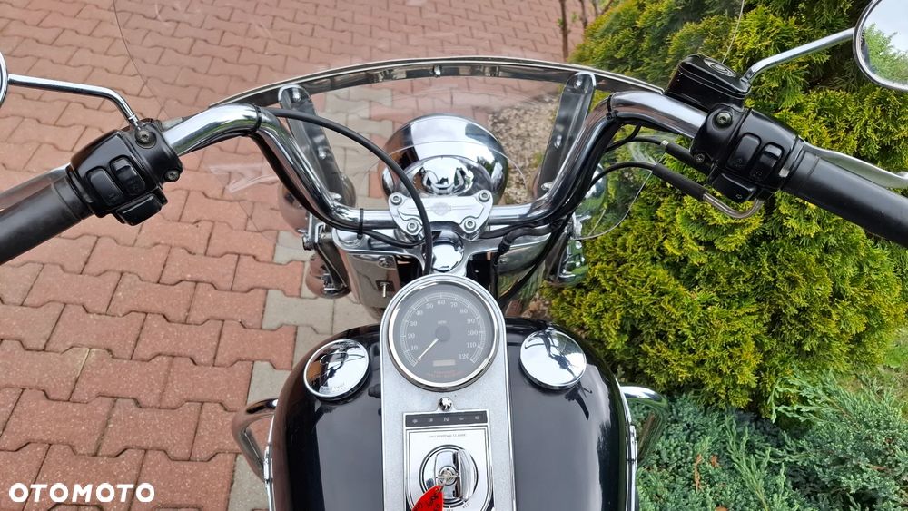 Harley-Davidson Softail Heritage Classic - 23