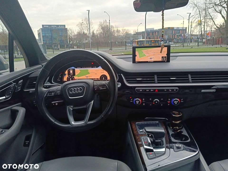 Audi Q7 - 6