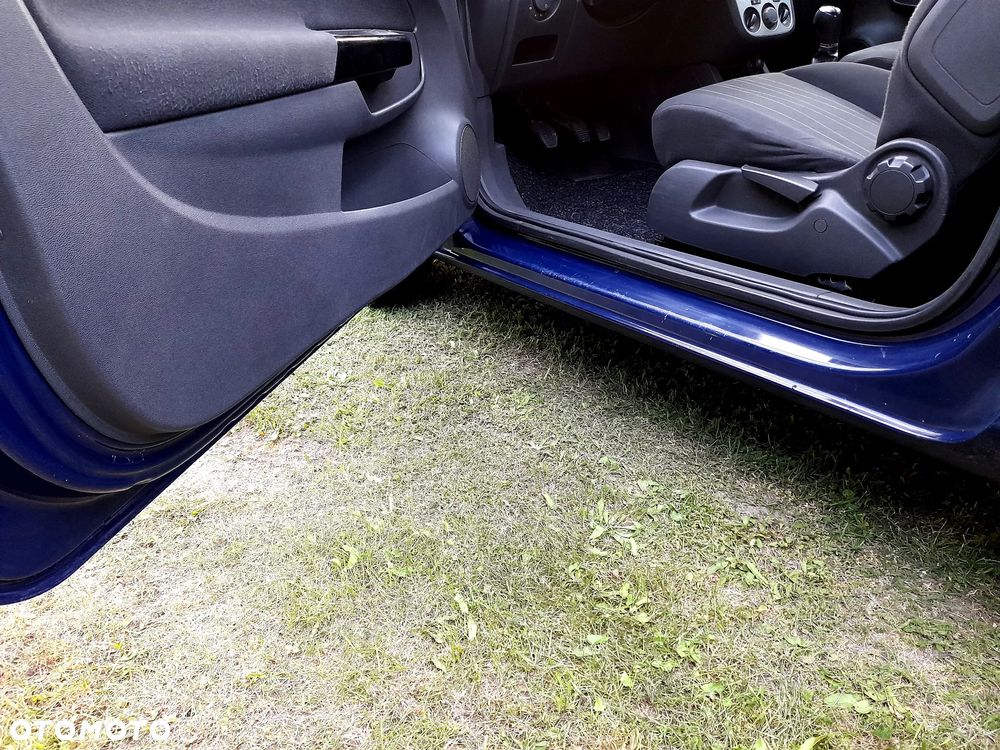 Opel Corsa 1.0 12V Essentia - 9