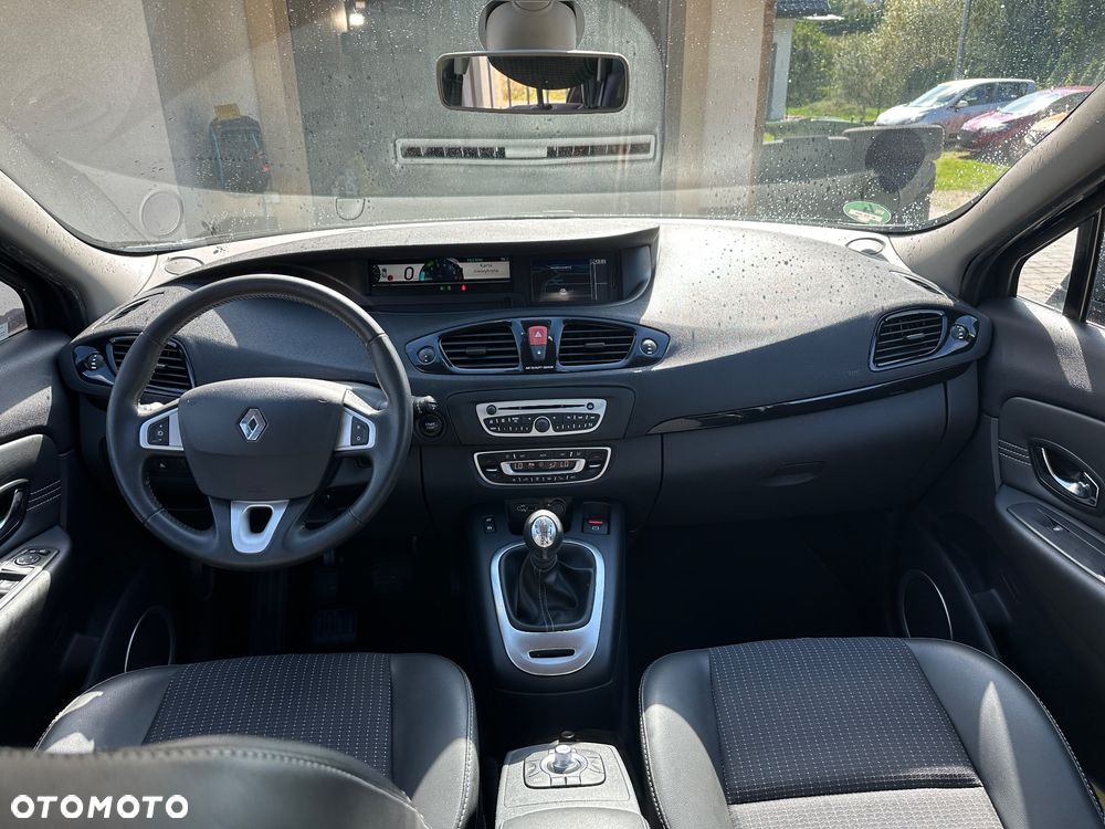Renault Scenic 1.6 16V 110 Dynamique - 27