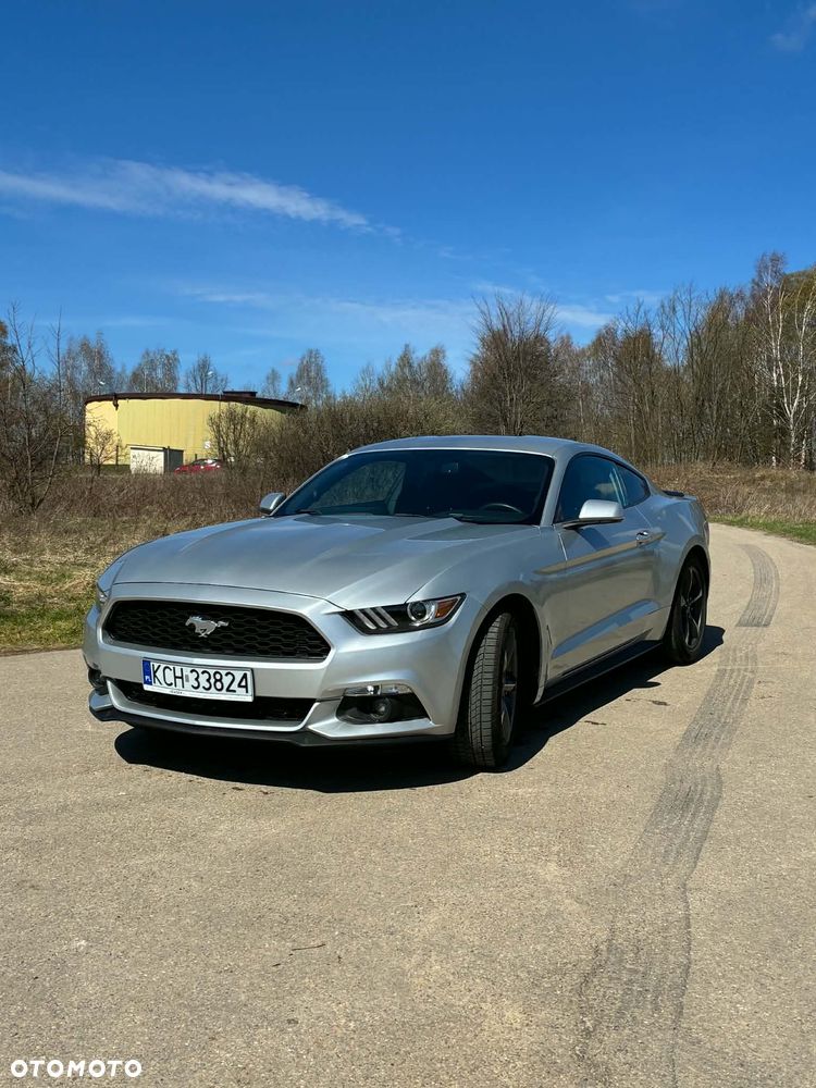 Ford Mustang 3.7 V6 - 1