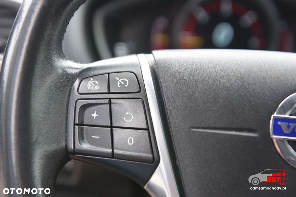 Volvo V40 - 30