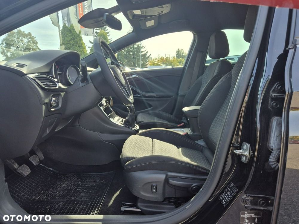 Opel Astra 1.4 T Dynamic S&S - 9