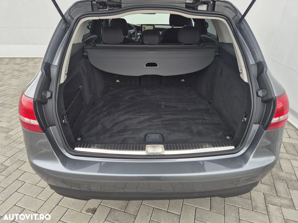 Mercedes-Benz C 180 T-Modell - 26