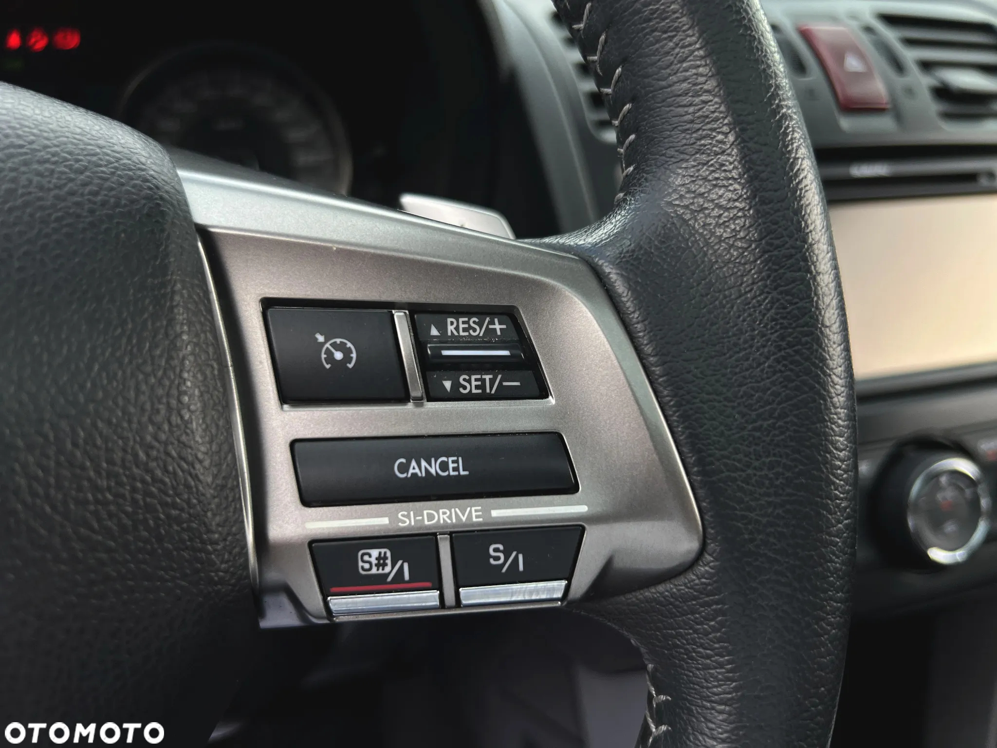 Subaru Forester 2.0XT Platinum Lineartronic - 30