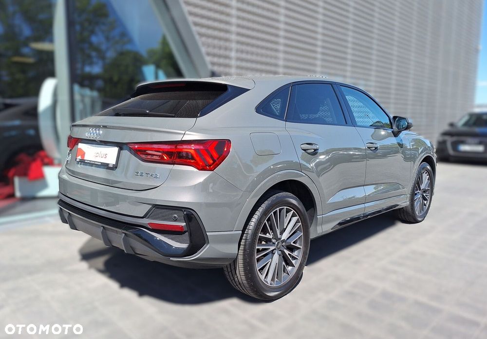 Audi Q3 Sportback - 36