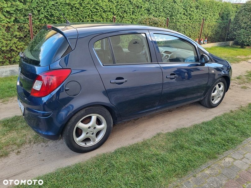 Opel Corsa 1.4 16V Energy - 9