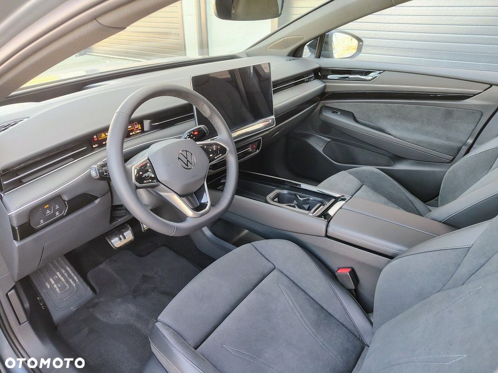 Volkswagen ID.7 - 12