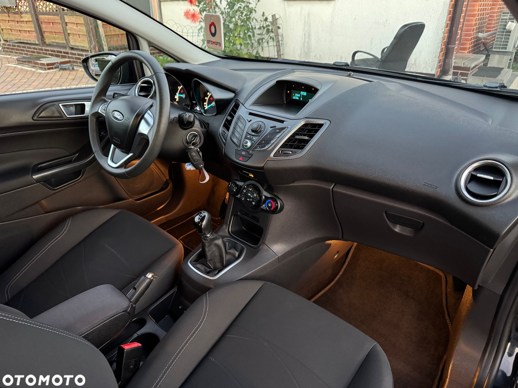 Ford Fiesta - 23
