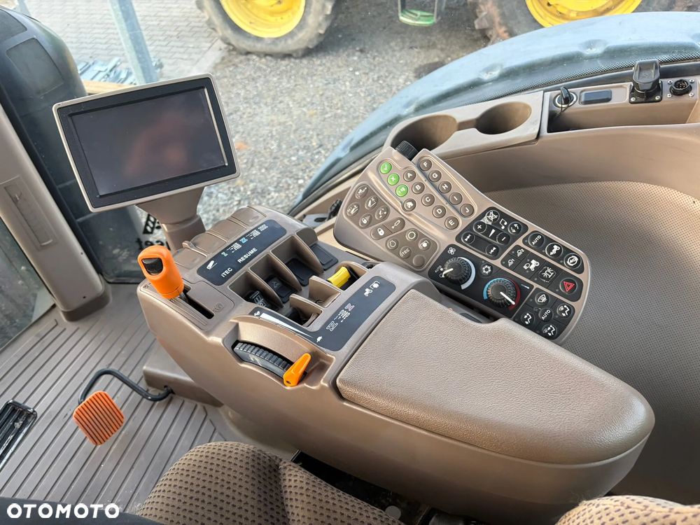 John Deere 8285R - 24