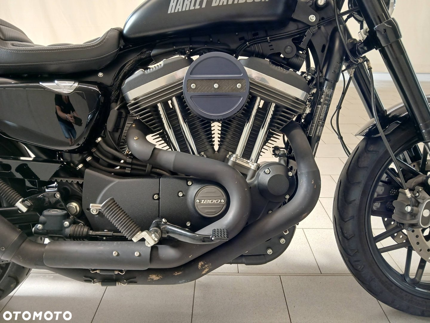 Harley-Davidson Sportster Roadster 1200R - 14