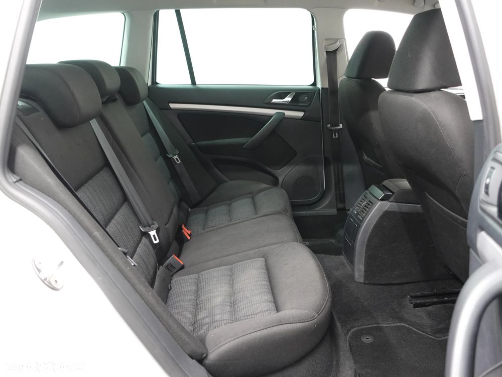 Skoda Octavia 1.6 TDI DPF Elegance - 24