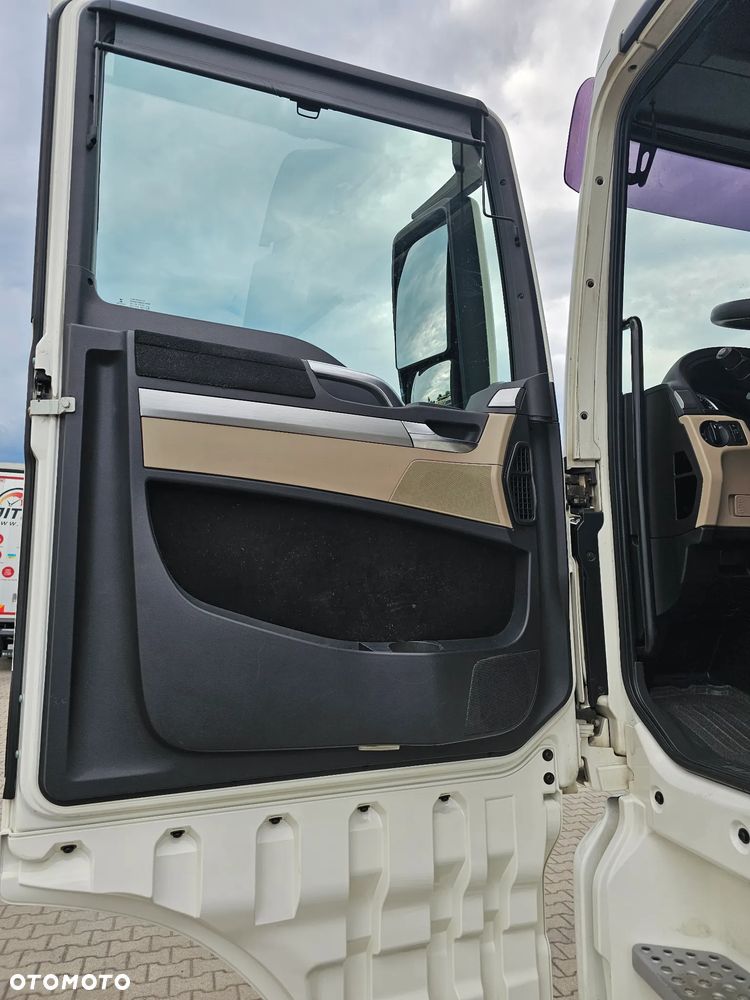 MAN TGX - 12
