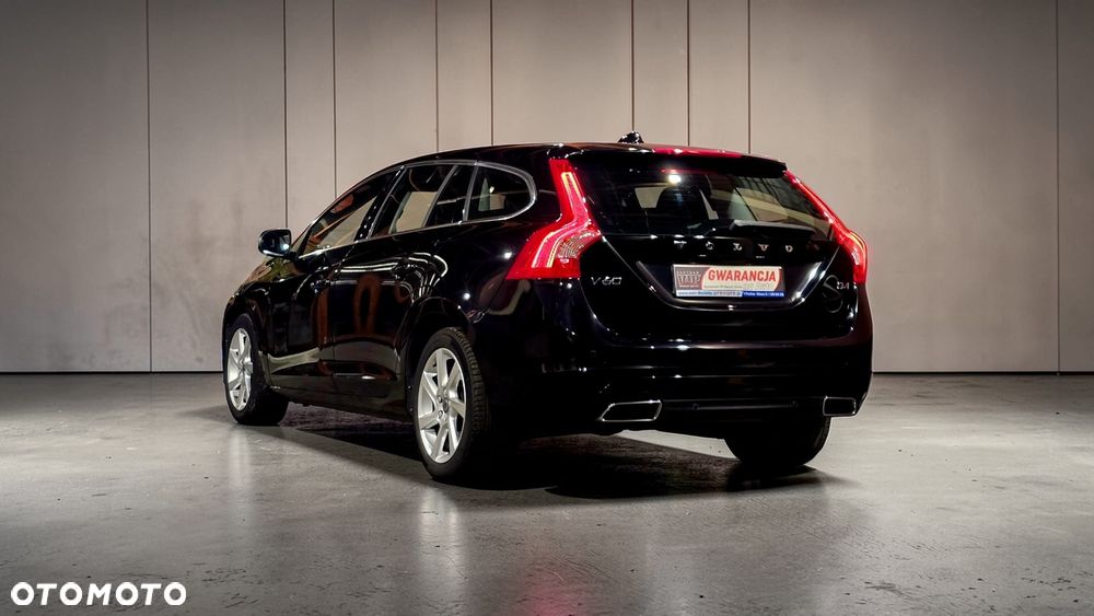 Volvo V60 D4 Drive-E Momentum - 31