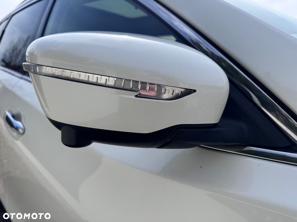 Nissan X-Trail 1.6 DCi N-Connecta 2WD Xtronic 7os - 40