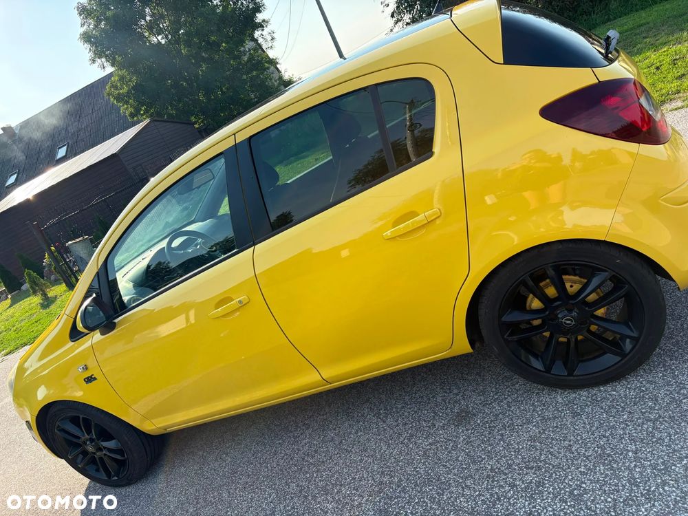 Opel Corsa 1.4 16V Color Edition - 2