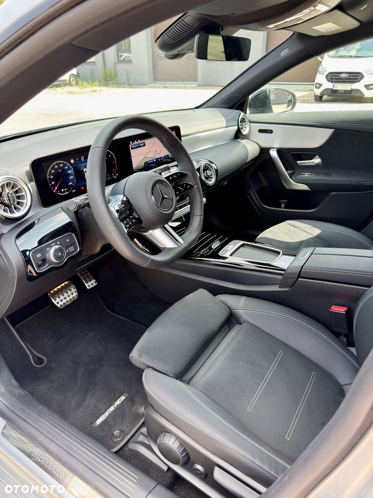 Mercedes-Benz CLA 200 d AMG Line 8G-DCT - 10