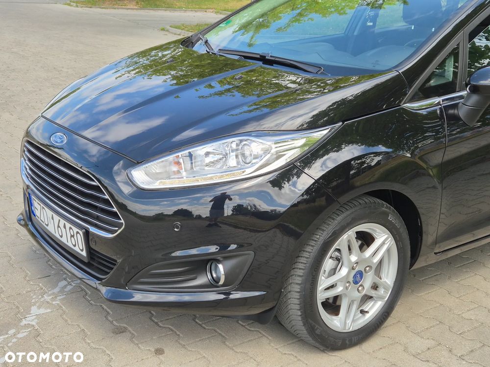 Ford Fiesta 1.0 EcoBoost Titanium - 18