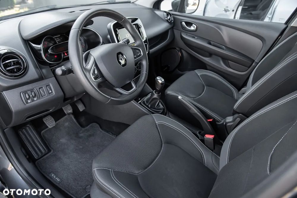 Renault Clio - 15