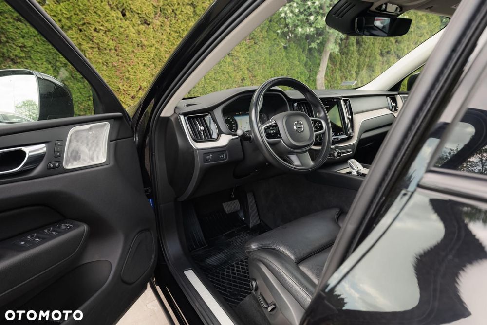 Volvo XC 60 B6 B AWD Ultimate Dark - 10
