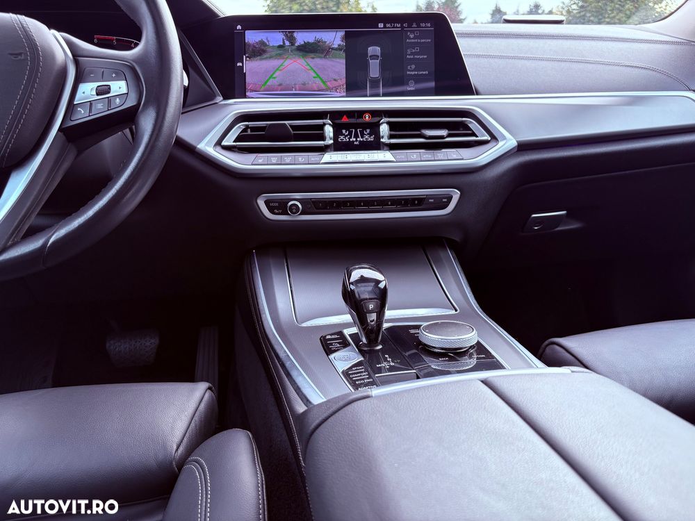 BMW X5 xDrive30d xLine - 9
