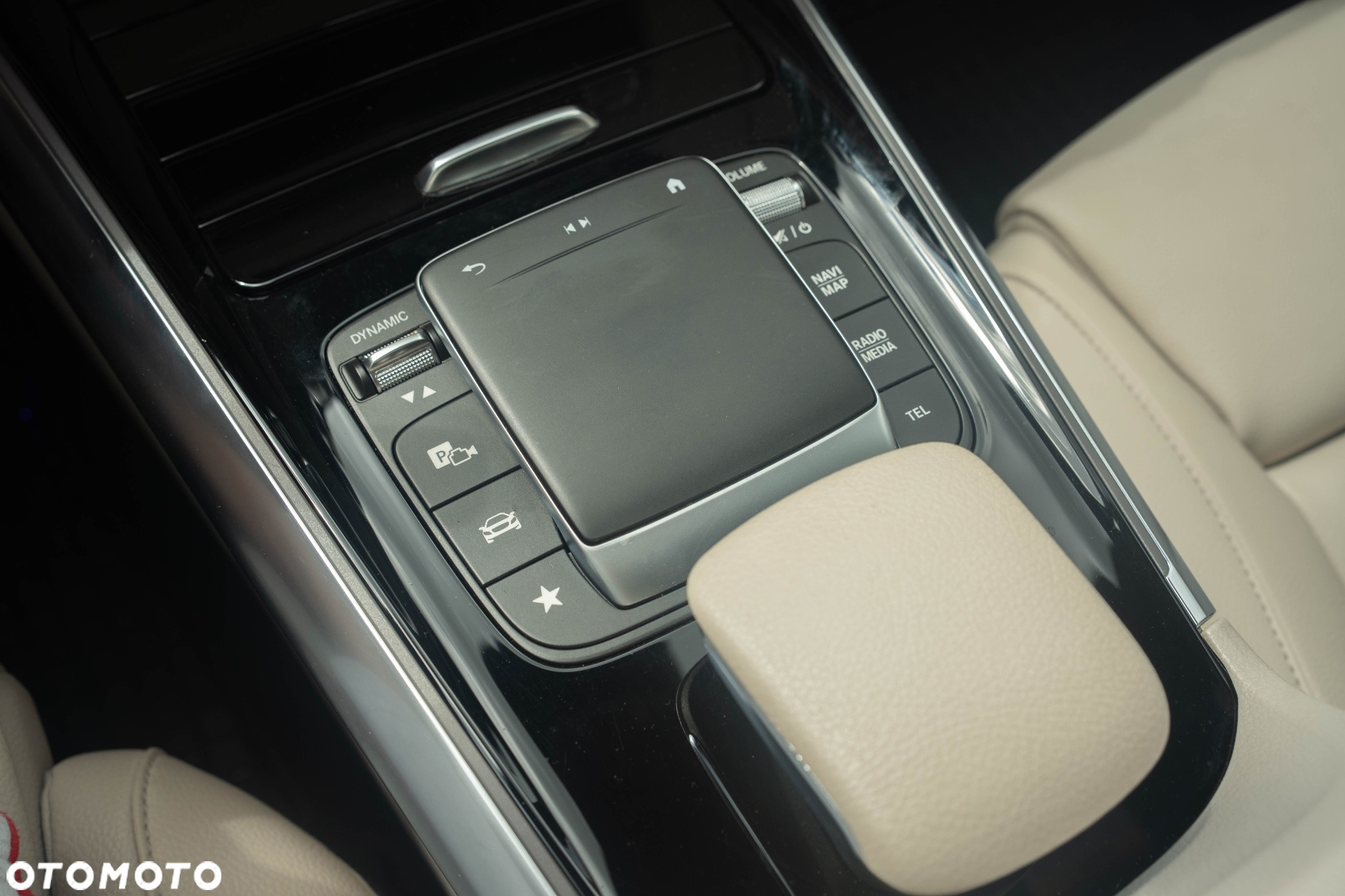 Mercedes-Benz GLA 200 Style - 14
