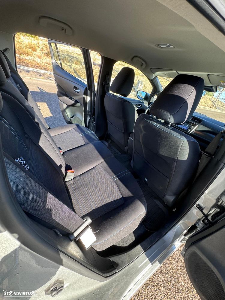 Nissan Leaf - 16