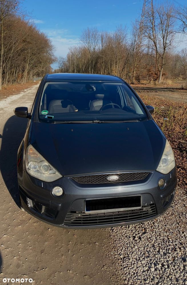 Ford S-Max 2.0 TDCi DPF Titanium - 4
