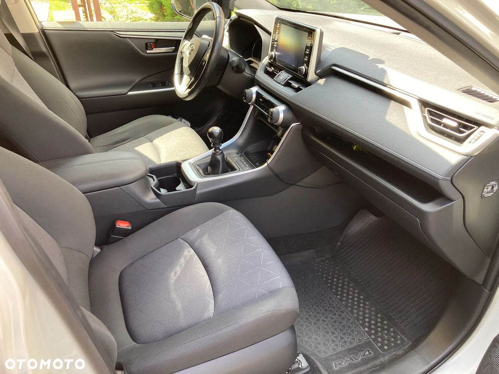 Toyota RAV4 2.0 Comfort 4x2 - 15