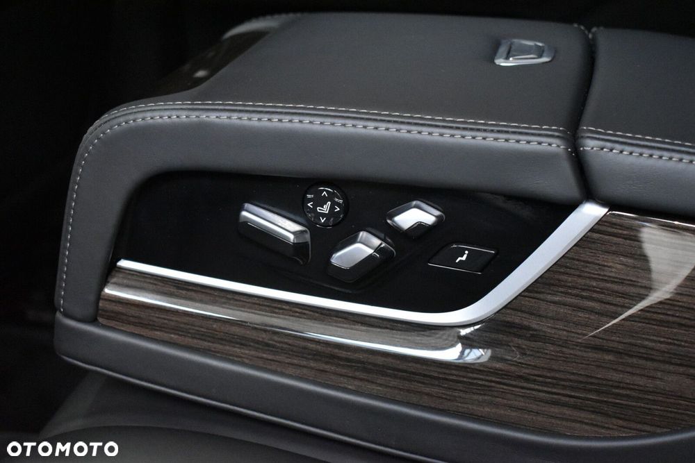 BMW Seria 7 740d xDrive - 31