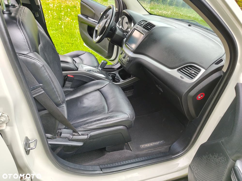 Fiat Freemont 2.0 Multijet Lounge AWD - 12