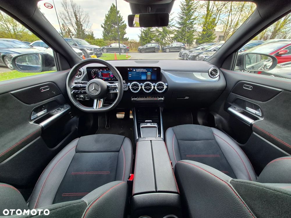 Mercedes-Benz GLA 200 AMG Line - 23