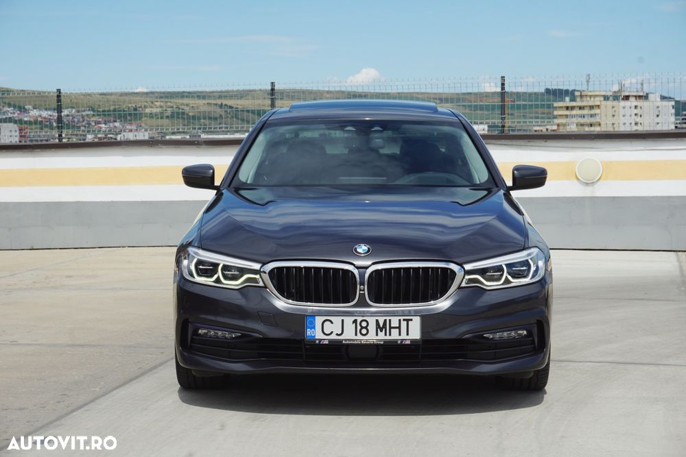 BMW Seria 5 530d xDrive AT - 3
